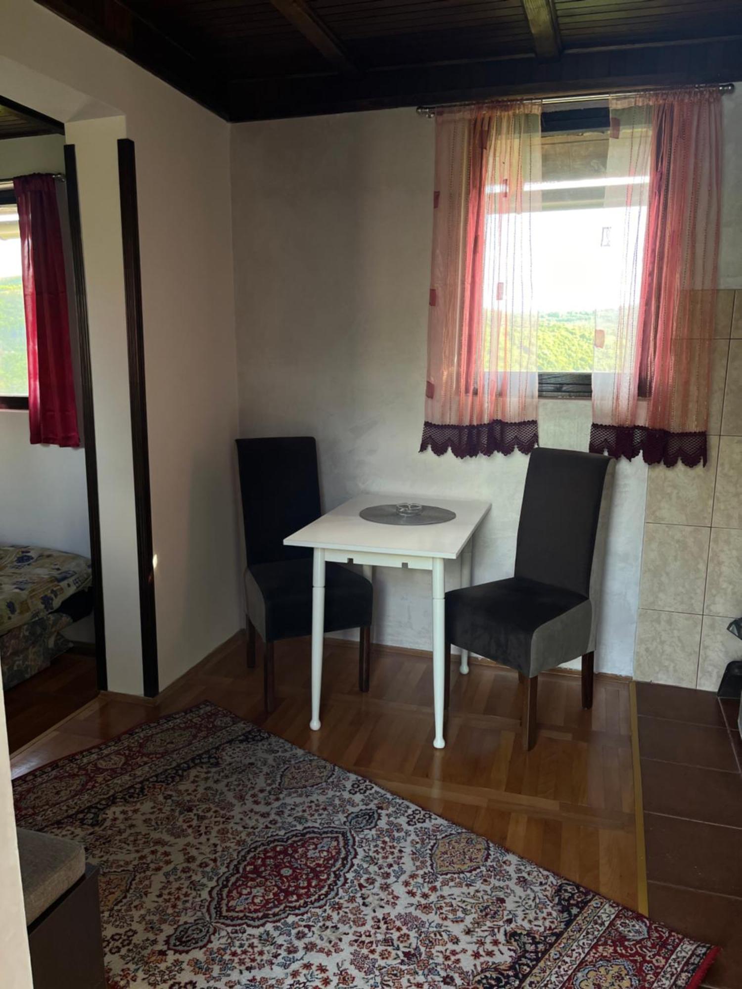 Apartman Jezero Vrutci 우지체 외부 사진